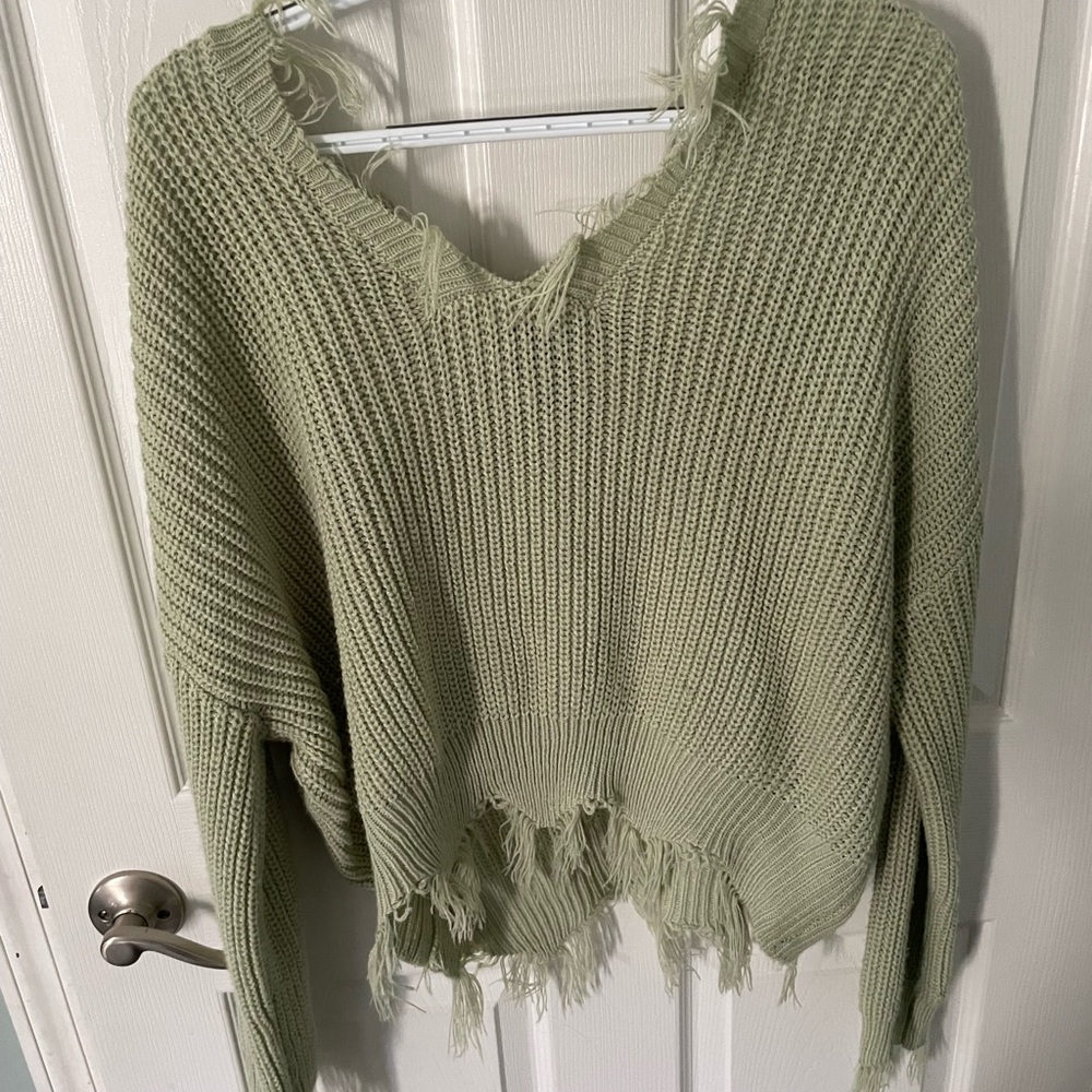 Never worn, good condition.